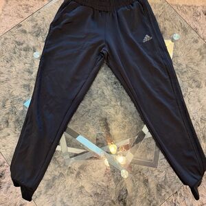 Adidas Black jogger pants Junior 12-14 Essential Tapered Jogger 3 Stripe Sz M